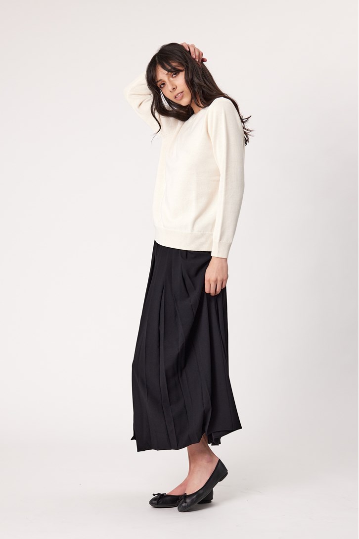 DEBBIE SWEATER